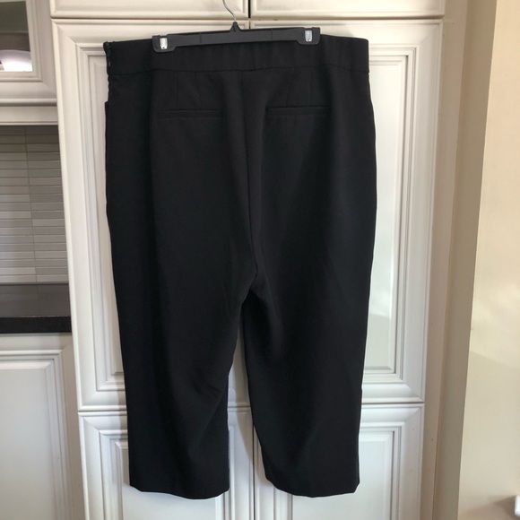 Torrid ladies dress capris - Picture 5 of 8